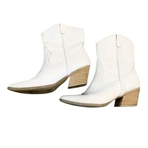 Dolce Vita Koolson White Western Ankle Cowboy Boots Size 9
